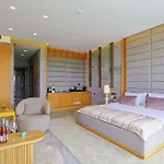 Sarezya Luxury Boutique