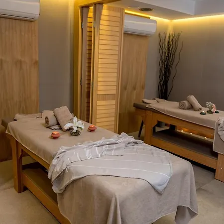 Hotel Sa'rezya 3*