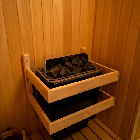 Hotel Sa'rezya 3*
