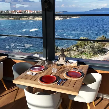 Otel Sa'rezya Çeşme